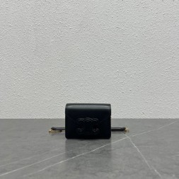 셀린느 퀴르 트리오페 미니백 100743-3