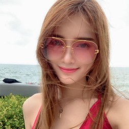 끌로에 신상 선글라스 SGL27526