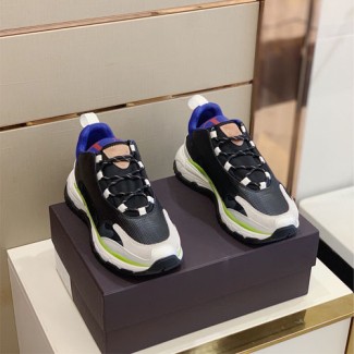 발렌티노 남성용 신상 스니커즈 2S0S27