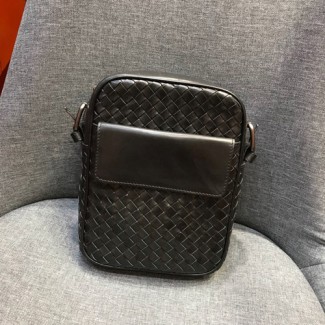 보테가 신상 크로스백  V7623 블랙