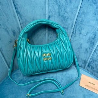 미우미우 완더 마테라쎄 호보백 5BC125-7