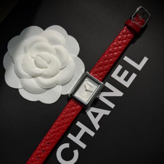 샤넬 신상 시계 W31318