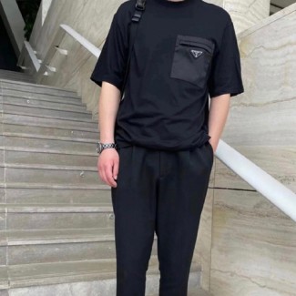 프라다 남여공용 반팔 3A508