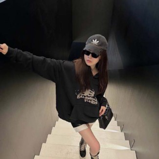 발렌시아가  남여공용 후드  528774-2