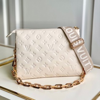 루이비통 쿠상 PM M57792 화이트