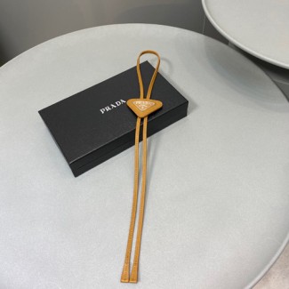 프라다 22SS 브러시드 볼로 타이 2IC027 브라운