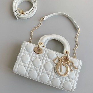 디올  LADY D-JOY 스몰백 M0613 화이트